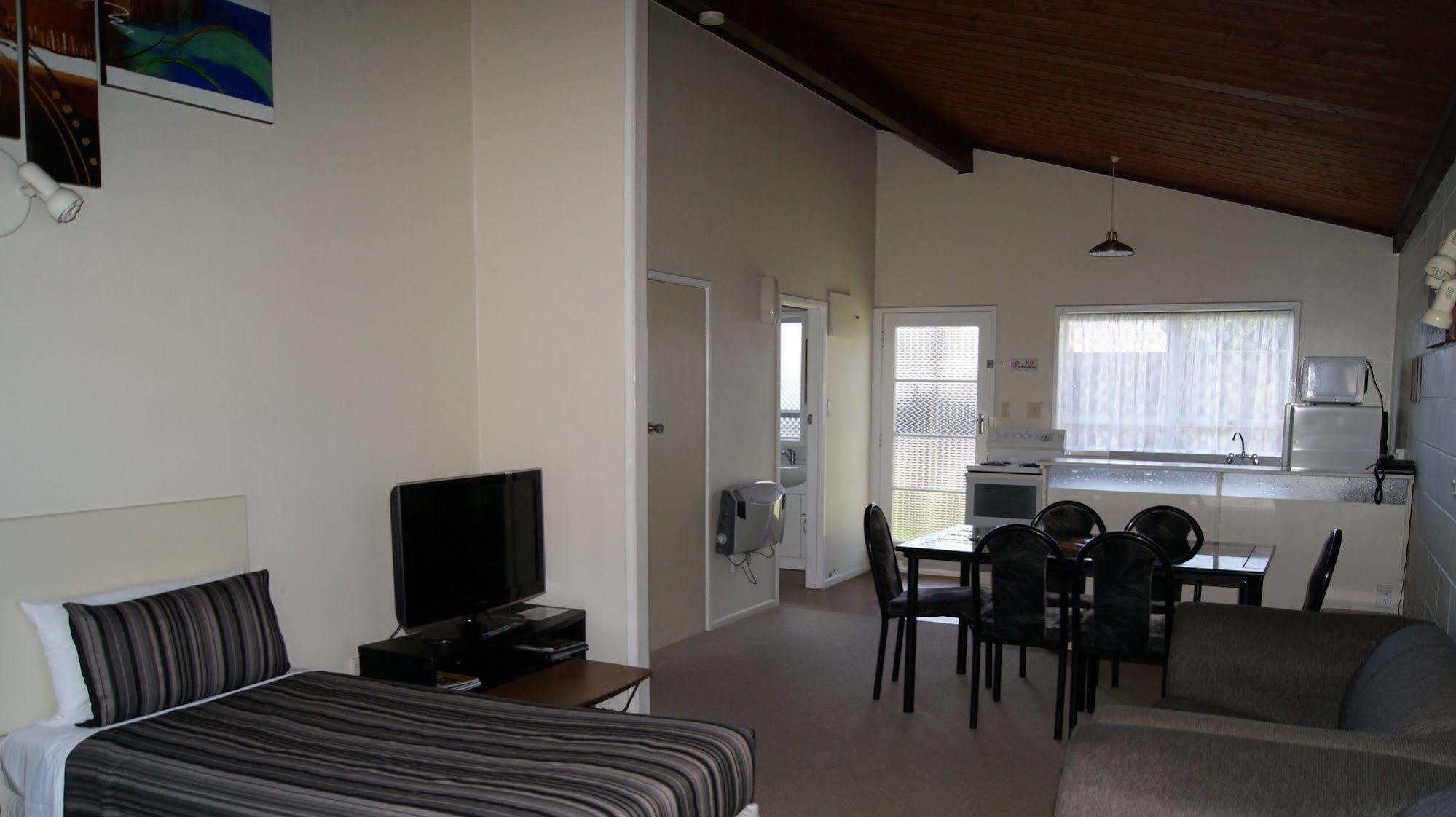 Tourist Court Motel Whakatane Exteriér fotografie
